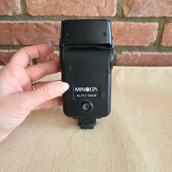 Minolta Camera Flash Auto 132X Photoflash Unit 946D Light - Picture 2 of 7